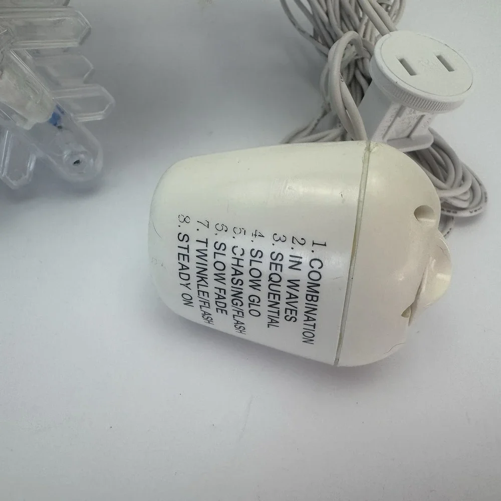 PHILIPS 2011 CHRISTMAS SNOWLAKES LED STRING LIGHT SHOW~TWINKLE FADING 8 FUNCTION
